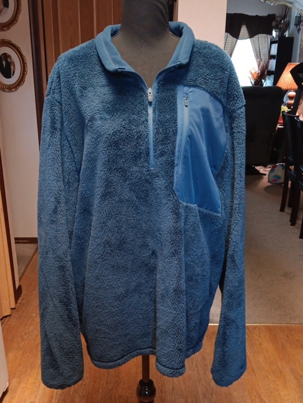 Champion Men's Blue Quarter-Zip Sherpa Pullover with Chest Pocket